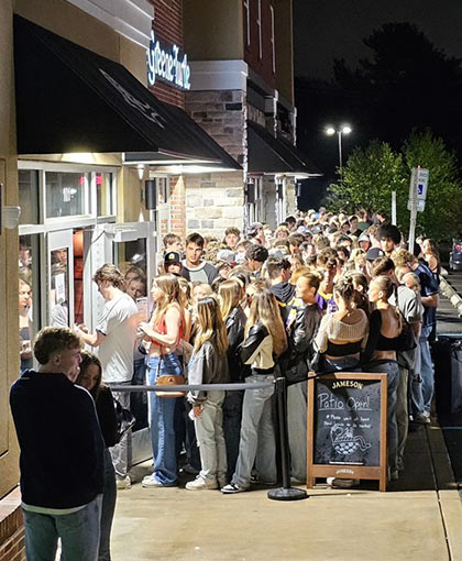 The Greene Turtle Line To Enter